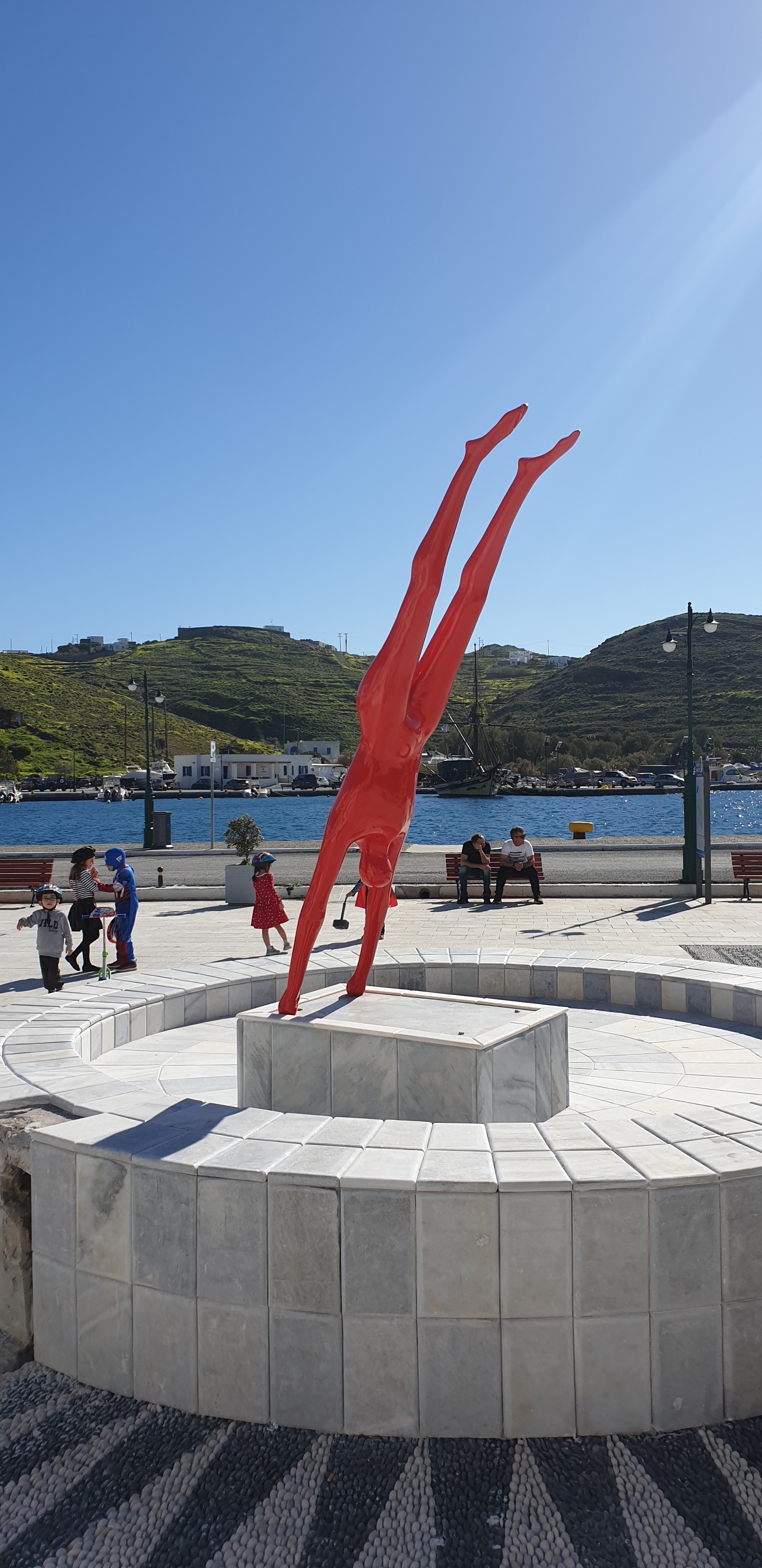 DIVER — Port of Ios Island